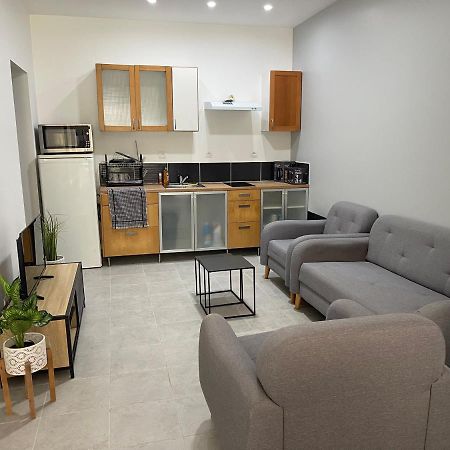 Rdc - Appartement F3 Villiers Le Bel 95 Proche De Paris Roissy Exterior photo
