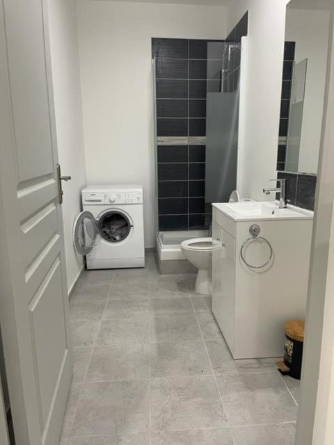 Rdc - Appartement F3 Villiers Le Bel 95 Proche De Paris Roissy Exterior photo